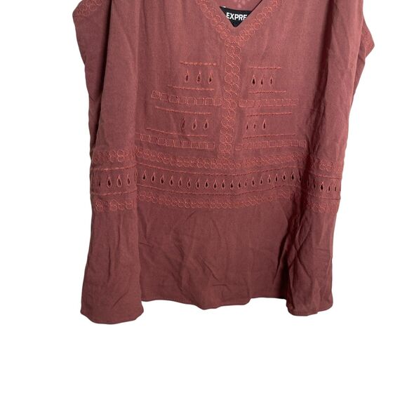 Express Blouse Women's Small V-Neck Sleeveless Eyelet Lightweight Career V-Neck - Picture 3 of 8